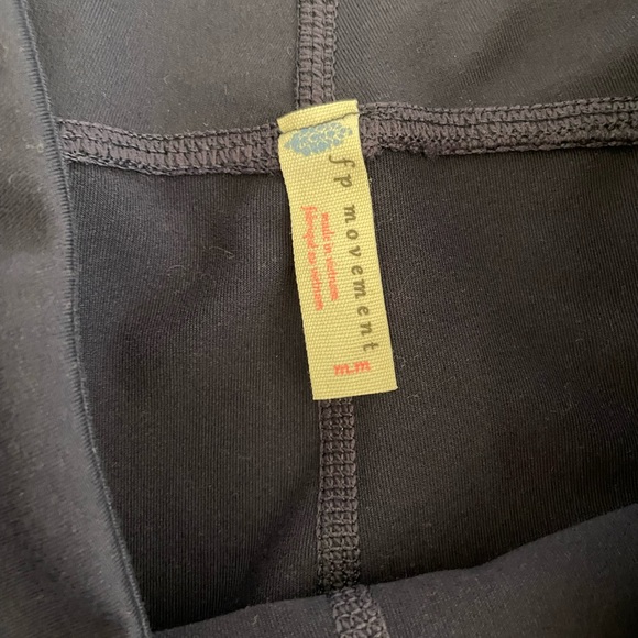 Free People Movement Infinity Cutout Cropped Leggings, Navy - Picture 3 of 5